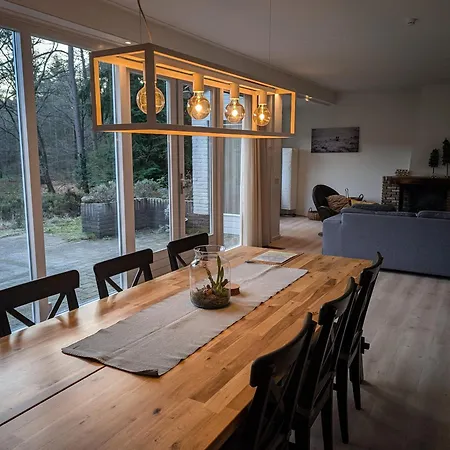 De Weeser Enk 펜션 에페